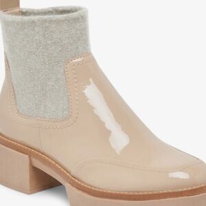 NWT in BOX Elegant Beige Ankle Boots